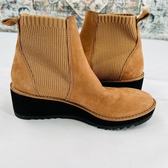 Eileen Fisher Lilou Nubuck and Recycled Stretch Knit Bootie Size 5 - Picture 8 of 12